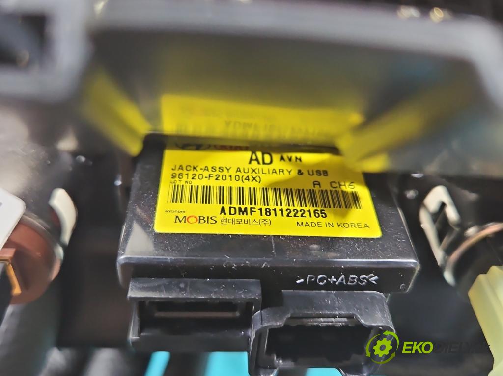 Hyundai Elantra VI 2015-2020 1.6 16V 128 hp manual 93.8 kW 1591 cm3 4- lišta ozdobná interiéry: 84603-F2470