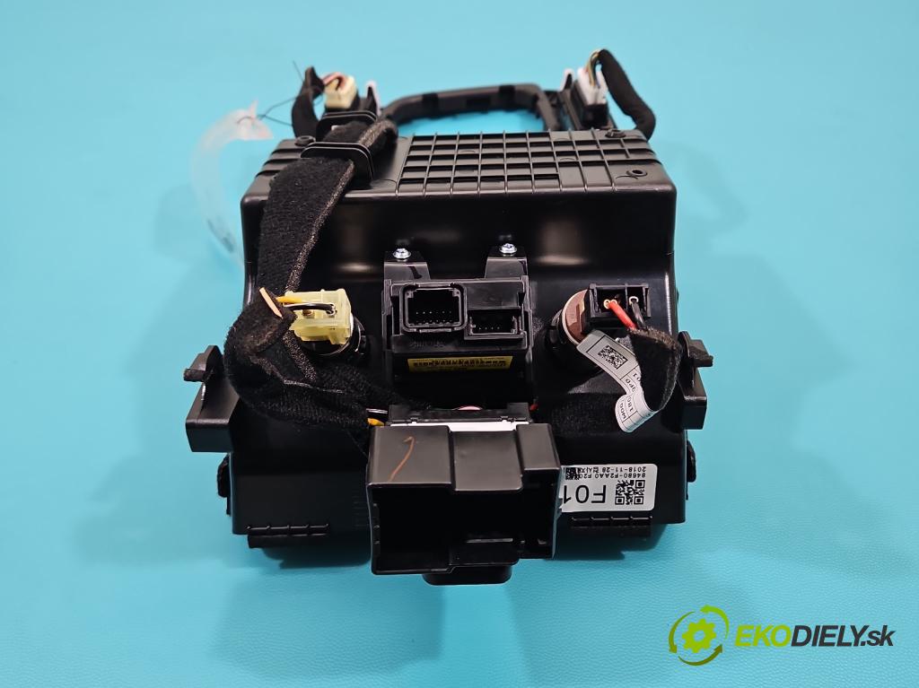 Hyundai Elantra VI 2015-2020 1.6 16V 128 hp manual 93.8 kW 1591 cm3 4- lišta ozdobná interiéry: 84603-F2470