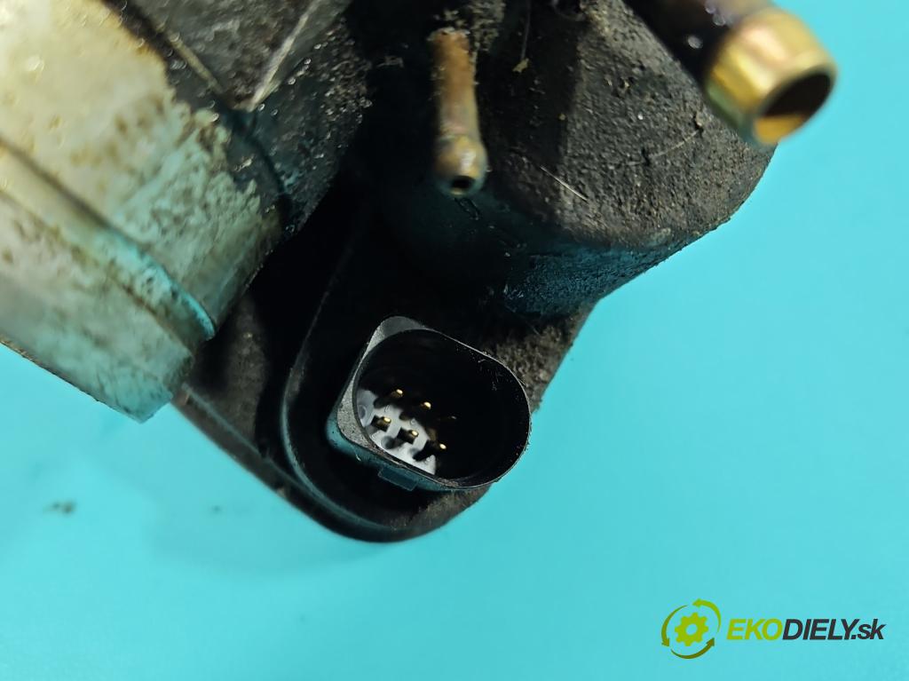 Vw Passat B5 1995-2005 2.0 8V 116 HP manual 85 kW 1984 cm3 5- klapka 06B133062L (Škrtiaca klapka)