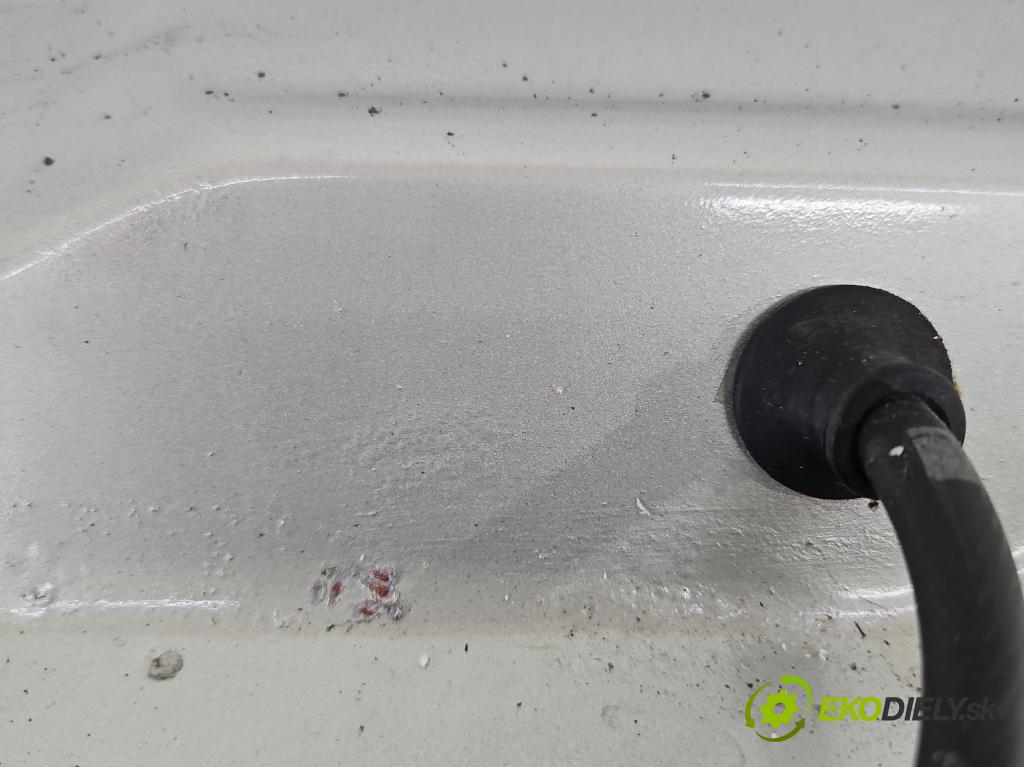 Smart Forfour I 2004-2006 1.3 16V 95 hp manual 70 kW 1332 cm3 5- zadní kufrové dveře  (Zadní kapota (kufr))