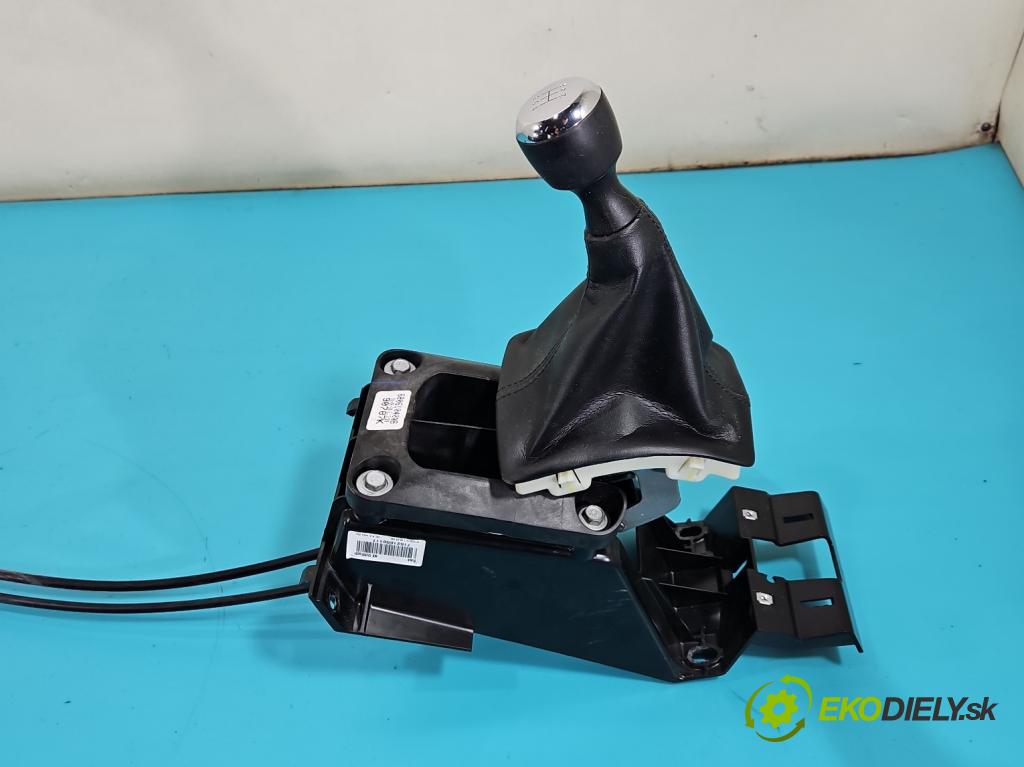 Jeep Compass I 2006-2016 2.0 16V 156 HP manual 115 kW 1998 cm3 5- Páka: Změny: stupeň,rýchlosť 68061040AB (Rýchlostná páka (kulisa))