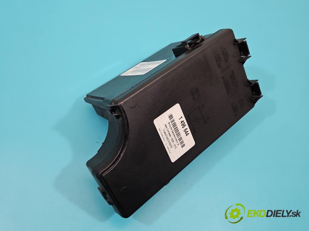 Jeep Compass I 2006-2016 2.0 16V 156 hp manual 115 kW 1998 cm3 5- skříňka pojistková P04692341AD (Pojistková skříňka)