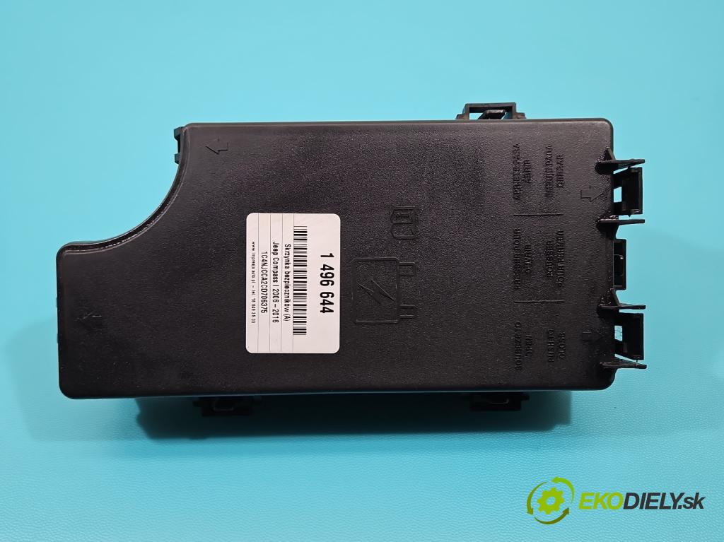 Jeep Compass I 2006-2016 2.0 16V 156 hp manual 115 kW 1998 cm3 5- skříňka pojistková P04692341AD (Pojistková skříňka)