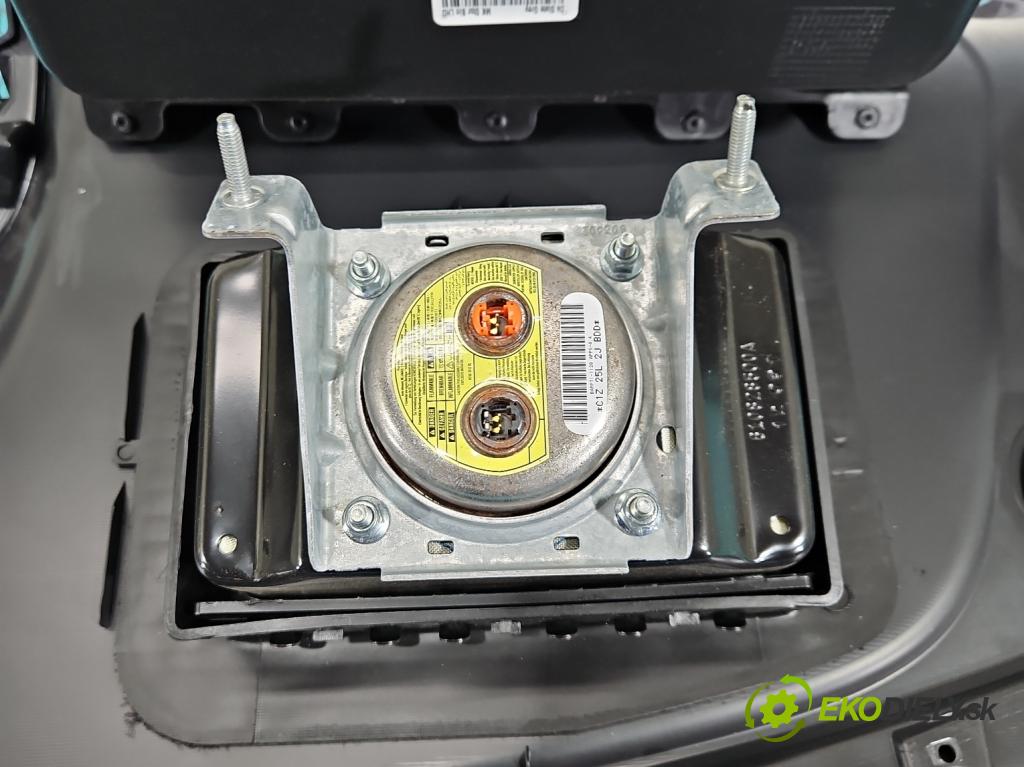 Jeep Compass I 2006-2016 2.0 16V 156 HP manual 115 kW 1998 cm3 5- kokpit,pristrojová doska rozdeľovacia