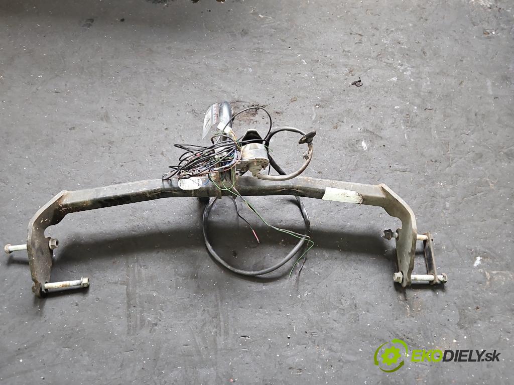 Jeep Compass I 2006-2016 2.0 16V 156 hp manual 115 kW 1998 cm3 5- oko tažné  (Tažné zařízení)