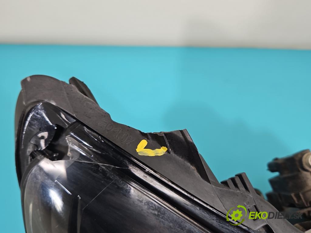 Renault Megane IV 2016-2024 1.3 116 HP manual 85 kW 1332 cm3 5- Reflektor: pravý 260108478R (Svetlo predné pravé)