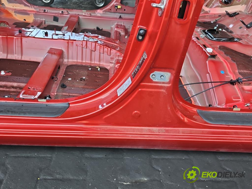 Hyundai Elantra VI 2015-2020 1.6 16V 128 hp manual 93,8 kW 1591 cm3 4- práh levý  (Karoserie ostatní)