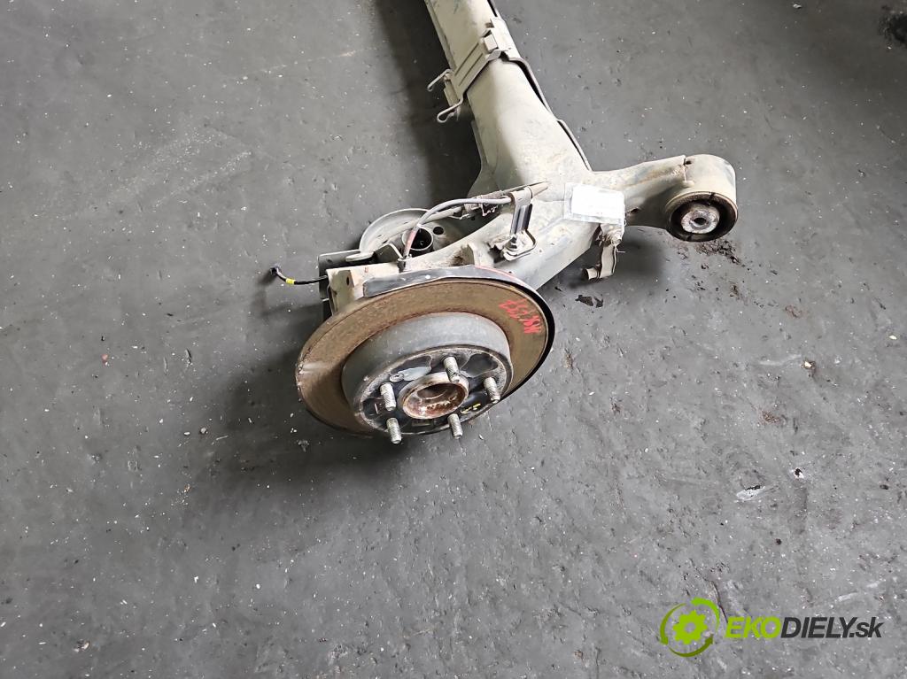 Hyundai Elantra VI 2015-2020 1.6 16V 128 hp manual 93.8 kW 1591 cm3 4- zadní výztuha  (Zadní výztuha)