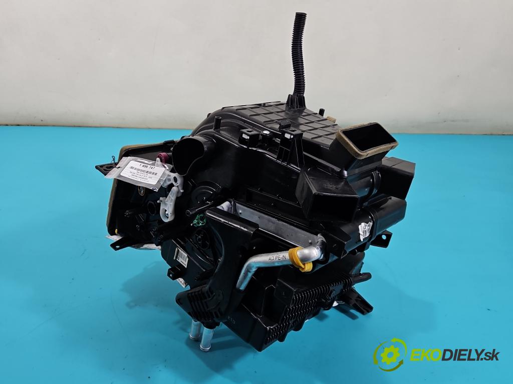 Hyundai Elantra VI 2015-2020 1.6 16V 128 hp manual 93,8 kW 1591 cm3 4- radiátor  (Radiátor topení)