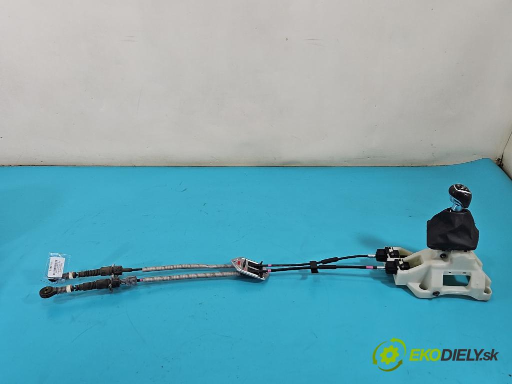 Hyundai Elantra VI 2015-2020 1.6 16V 128 HP manual 93,8 kW 1591 cm3 4- Páka: Změny: stupeň,rýchlosť 43700-F2120 (Rýchlostná páka (kulisa))