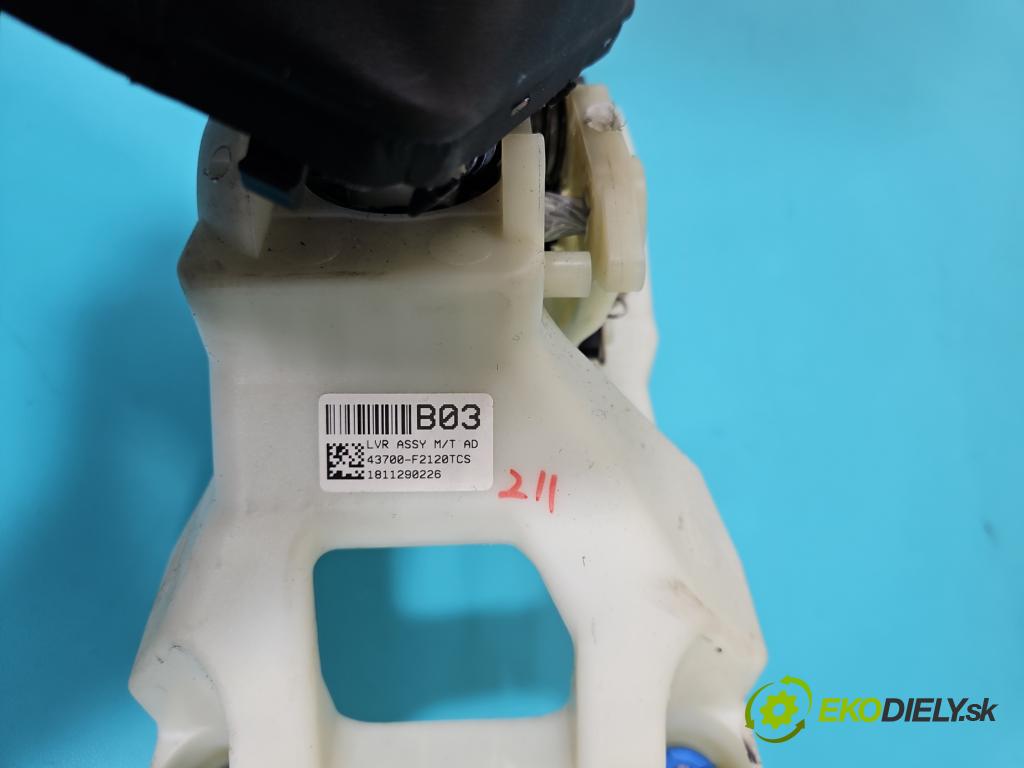 Hyundai Elantra VI 2015-2020 1.6 16V 128 HP manual 93,8 kW 1591 cm3 4- Páka: Změny: stupeň,rýchlosť 43700-F2120 (Rýchlostná páka (kulisa))