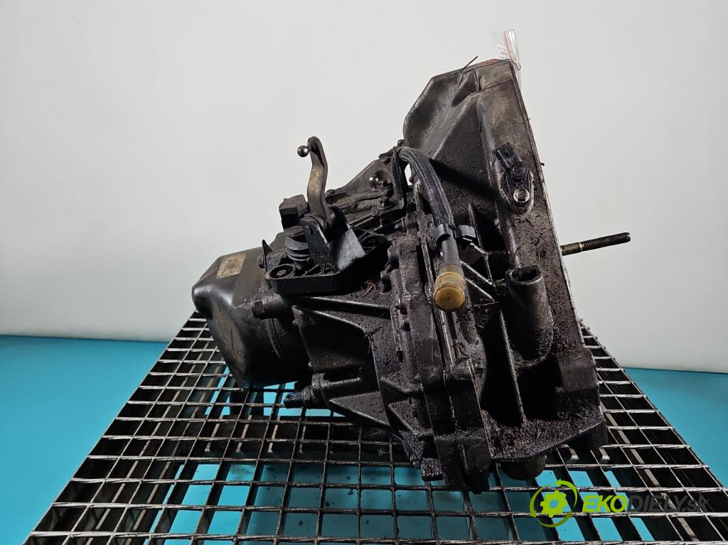 Renault Clio III 2005-2012 1.4 16V 98 hp manual 72 kW 1390 cm3 5- převodovka stupňová manual JH3177