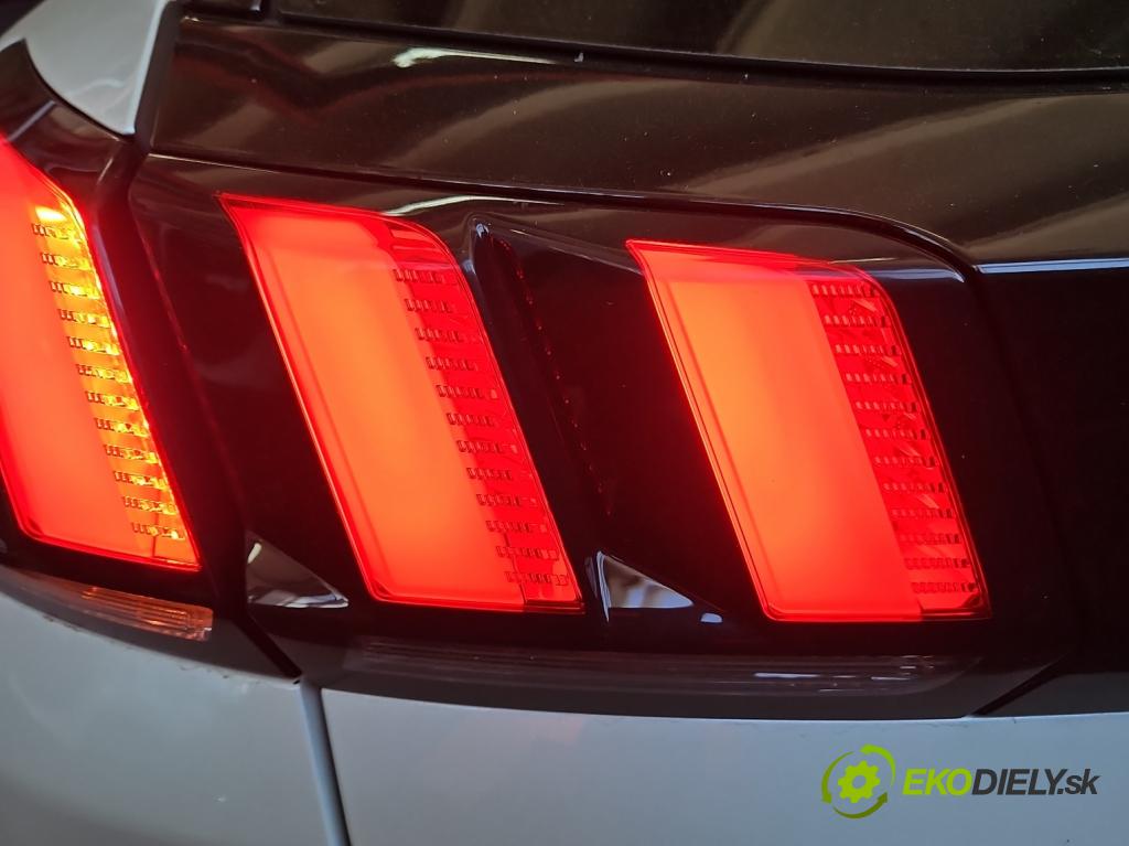 Peugeot 3008 II 2016-2023 2.0 hdi 150 hp manual 110 kW 1997 cm3 5- světlo zadní levé 9810477880 (Klika dveří ostatní)