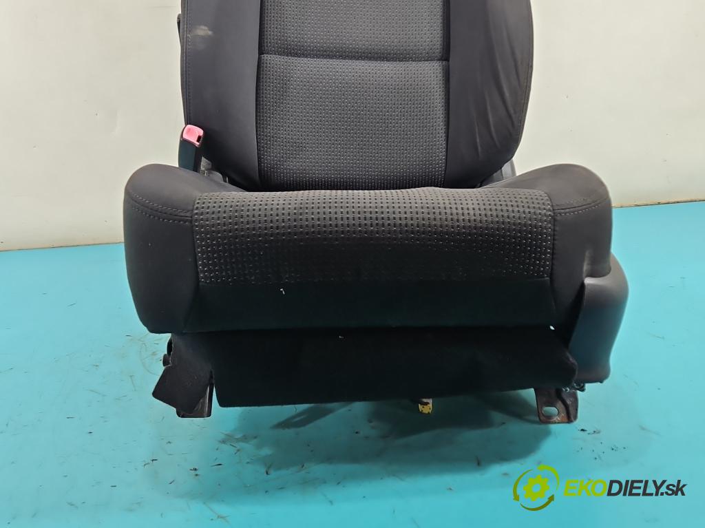 Subaru Legacy IV 2004-2009 2.0 boxer 165 HP manual 121 kW 1994 cm3 5- Sedačka ľavý  (Sedadlo)