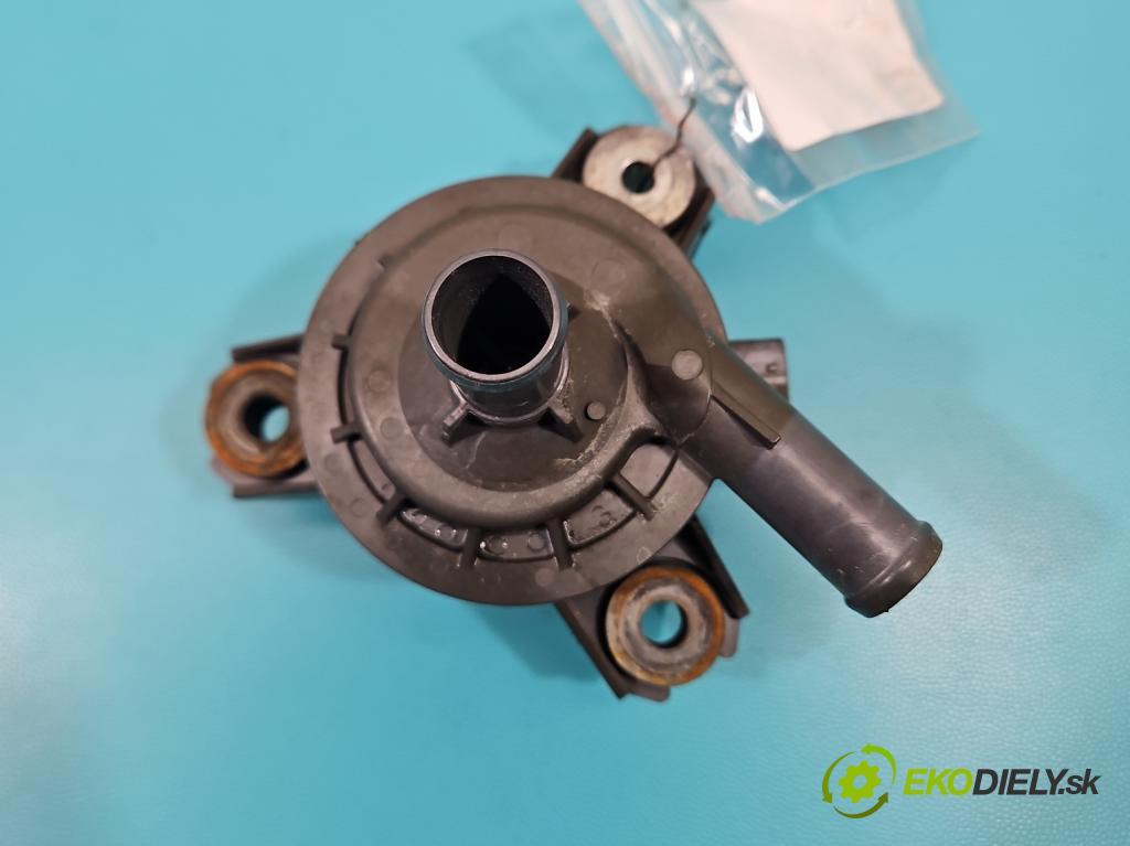 Mitsubishi Outlander III 2012-2022 2.4 135 HP automatic 99 kW 2360 cm3 5- čerpadlo voda: 211410-10420 (Vodná pumpa)