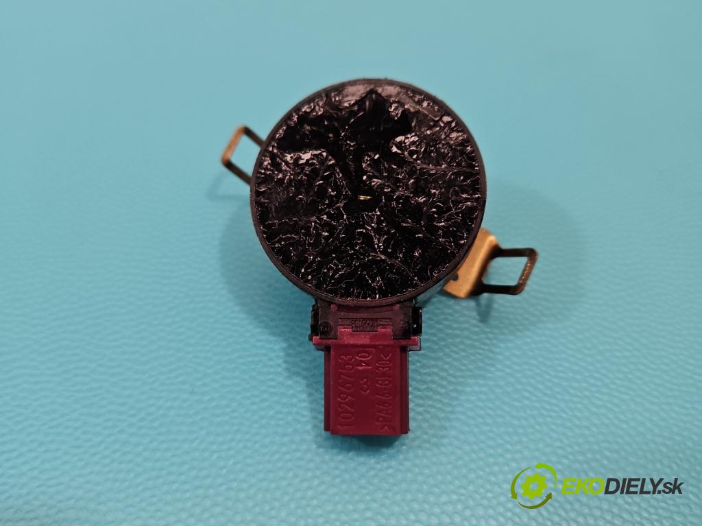 Mitsubishi Outlander III 2012-2022 2.4 135 HP automatic 99 kW 2360 cm3 5- snímač déšť: K8634-002A (Snímač dažďa)