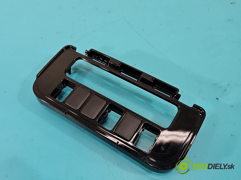 Mitsubishi Outlander III 2012-2022 2.4 135 hp automatic 99 kW 2360 cm3 5- lišta ozdobná interiéry: 8002C896