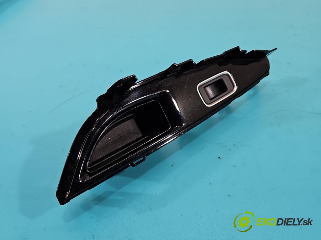 Mitsubishi Outlander III 2012-2022 2.4 135 hp automatic 99 kW 2360 cm3 5- lišta ozdobná interiéry: 8002C896