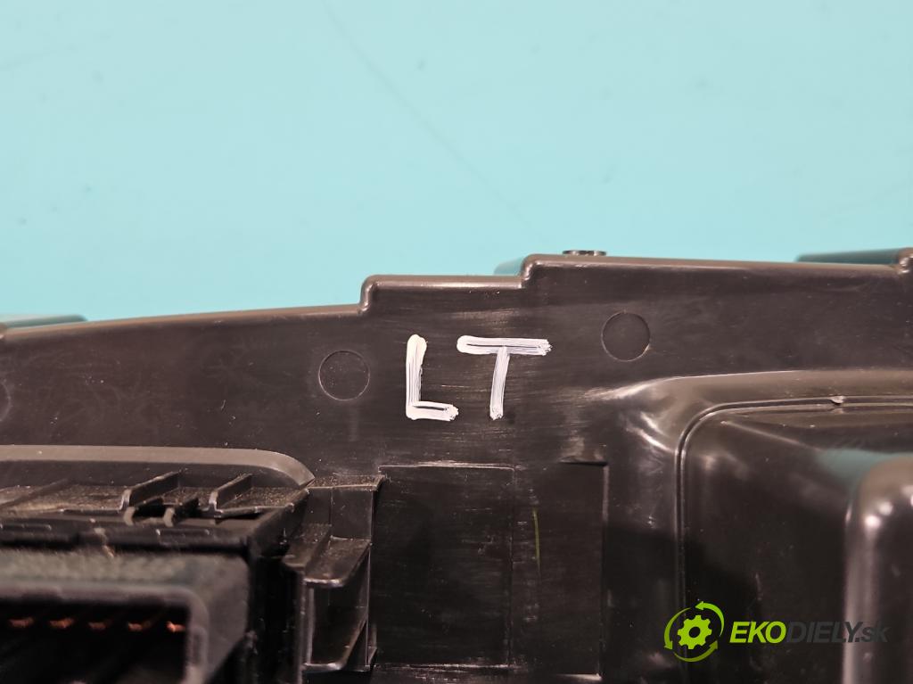 Mitsubishi Outlander III 2012-2022 2.4 135 hp automatic 99 kW 2360 cm3 5- lišta ozdobná interiéry: 8002C896