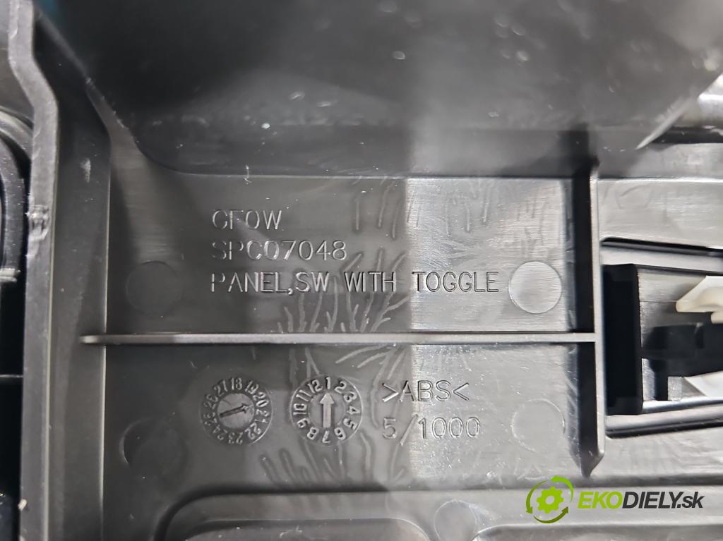 Mitsubishi Outlander III 2012-2022 2.4 135 hp automatic 99 kW 2360 cm3 5- lišta ozdobná interiéry: 8002C896