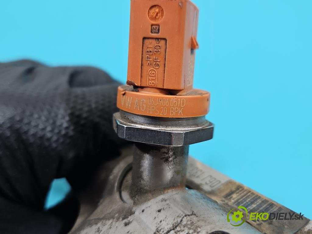 Vw Passat B7 2010-2014 2.0 TSI 211KM automatic 155 kW 1984 cm3 4- vstrek 0261500076 (Vstrekovač paliva)