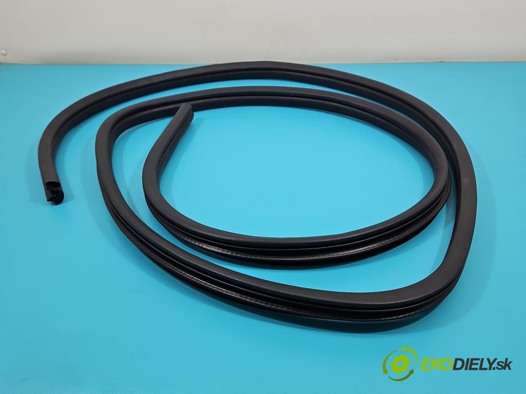 Mitsubishi Outlander III 2012-2022 2.4 135 hp automatic 99 kW 2360 cm3 5- Těsnění: dveře zadní pravé  (Karoserie ostatní)