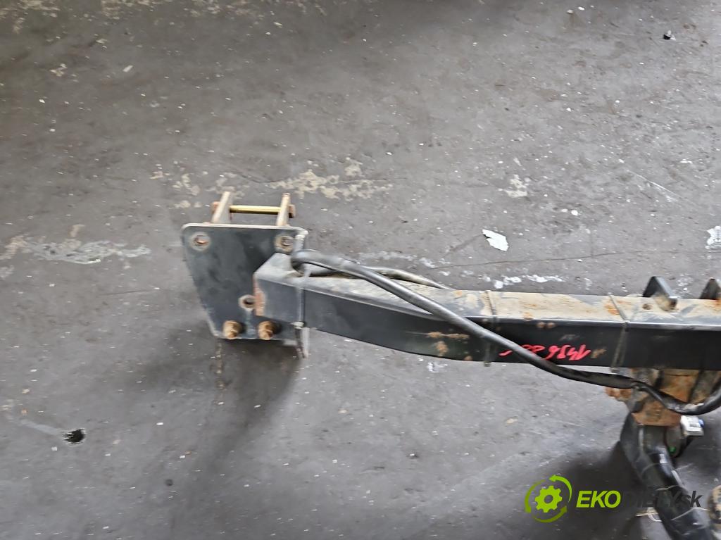 Mitsubishi Outlander III 2012-2022 2.4 135 hp automatic 99 kW 2360 cm3 5- oko tažné  (Tažné zařízení)