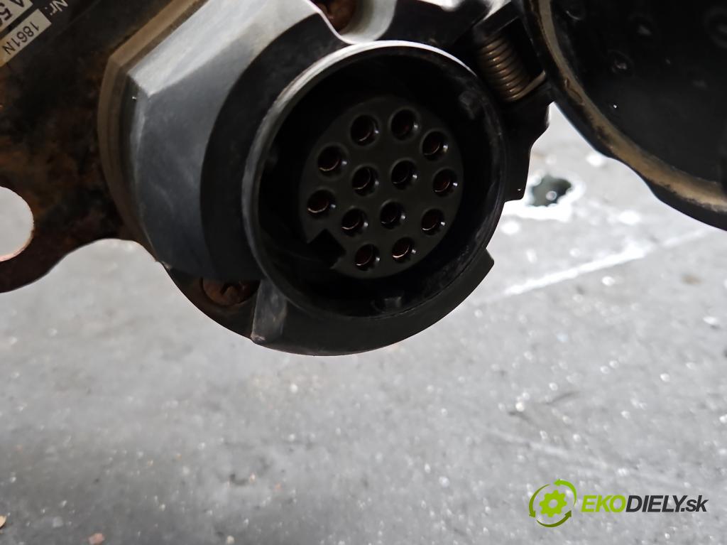 Mitsubishi Outlander III 2012-2022 2.4 135 hp automatic 99 kW 2360 cm3 5- oko tažné  (Tažné zařízení)