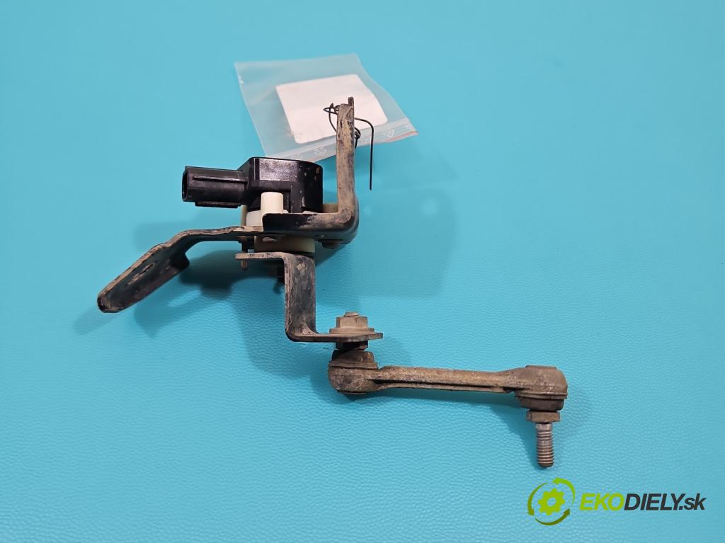 Mitsubishi Outlander III 2012-2022 2.4 135 HP automatic 99 kW 2360 cm3 5- snímač nastavenia xenon B011246-1 (Snímač)