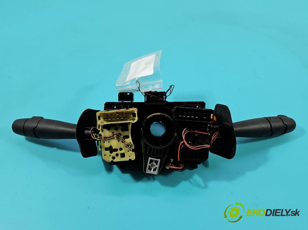 Renault Megane I 1995-2003 1.6 16V 107 HP manual 79 kW 1598 cm3 4- prepínač komplex: 7700428235 (Prepínacie páčky pod volantom)