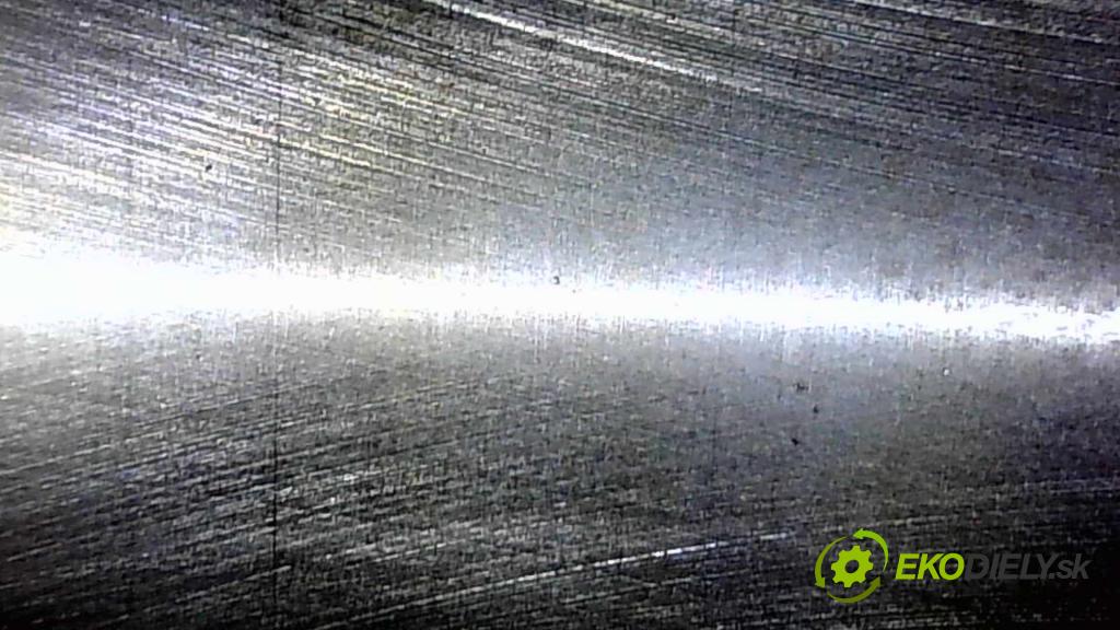 Kia Carnival II 2005-2014 2.9 crdi 185 HP manual 136 kW 2902 cm3 5- motor diesla J3