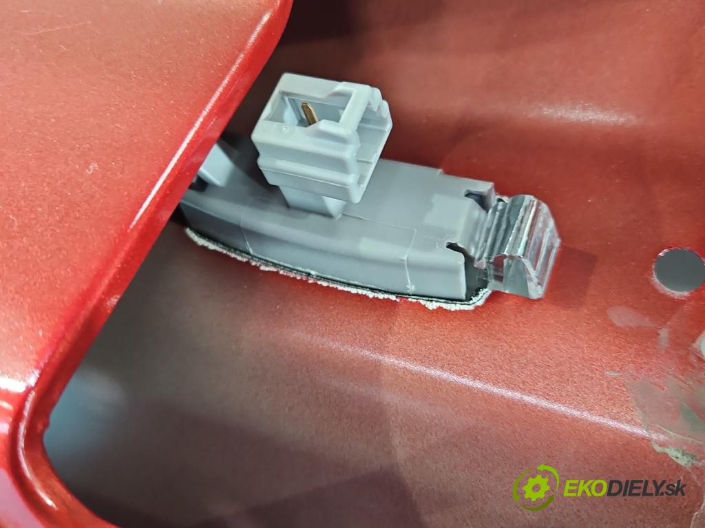 Mitsubishi Outlander III 2012-2022 2.4 135 hp automatic 99 kW 2360 cm3 5- zadní kufrové dveře  (Zadní kapota (kufr))