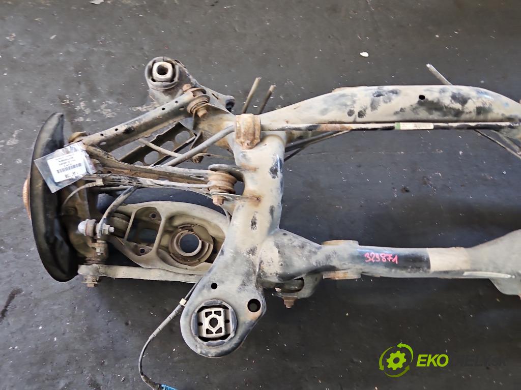 Bmw X1 E84 2009-2015 2.0d 143 hp automatic 105 kW 1995 cm3 5- zadní výztuha  (Zadní výztuha)