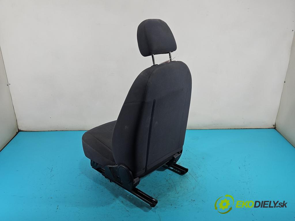 Citroen Nemo 2007-2017 1.4 hdi 68 HP manual 50 kW 1400 cm3 5- Sedačka pravý (Sedadlo)