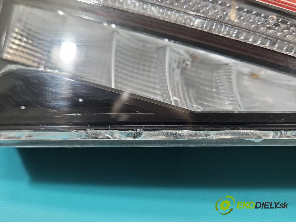 Skoda Kodiaq I 2.0 TSI 190 hp automatic 140 kW 1984 cm3 5- světlo zadní levé 565945307E (Klika dveří ostatní)