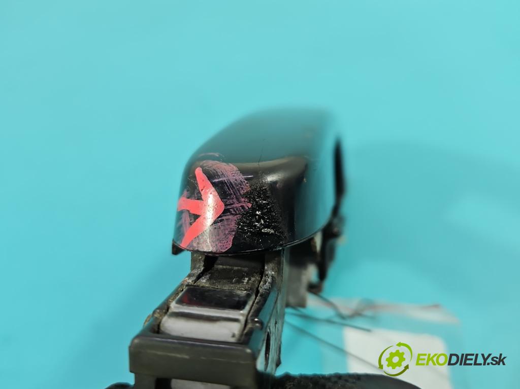 Kia Carnival II 2005-2014 2.9 crdi 185 HP manual 136 kW 2902 cm3 5- rukoväť predné ľavé mimo:  (Kľučka dverí vonkajšia predná ľavá)