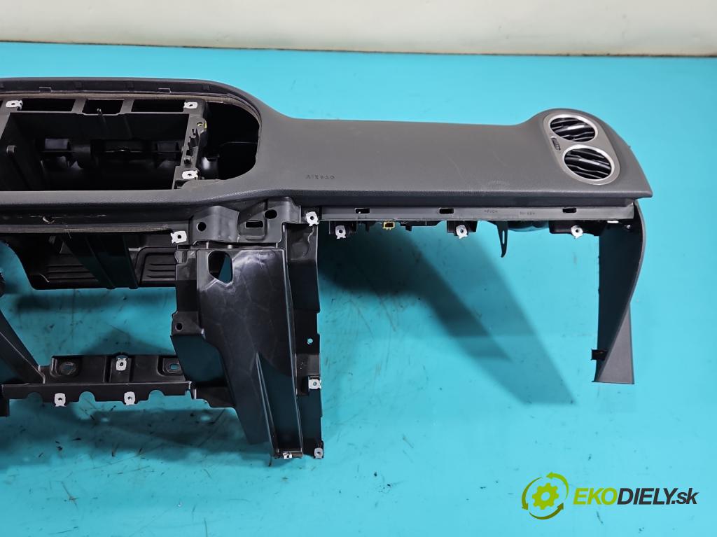 Vw Tiguan I 2007-2016 2.0 TDI 140 HP manual 103 kW 1968 cm3 5- kokpit,pristrojová doska rozdeľovacia