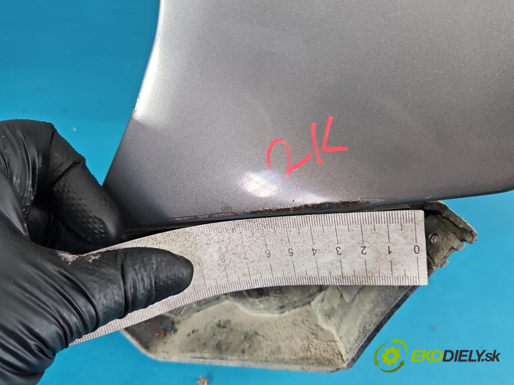 Volvo V50 2.0d 133 hp manual 98 kW 1997 cm3 5- blatnik přední levý  (Levý přední blatník)