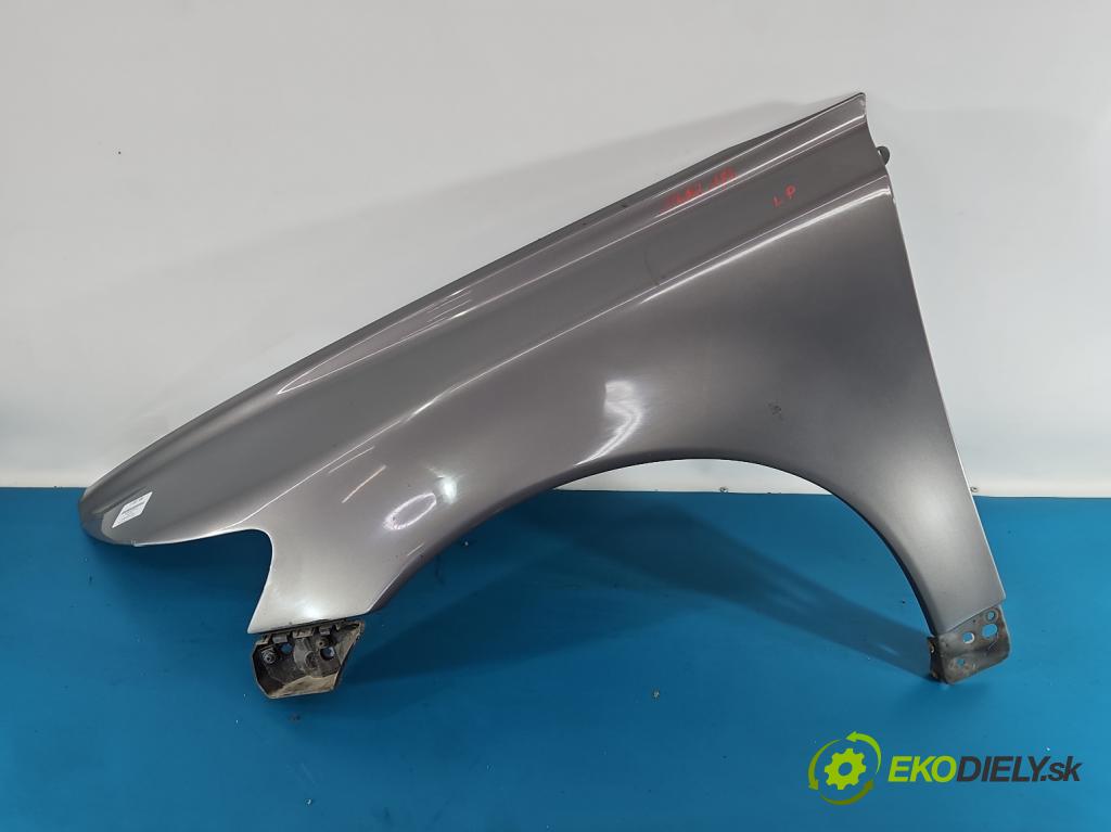 Volvo V50 2.0d 133 hp manual 98 kW 1997 cm3 5- blatnik přední levý  (Levý přední blatník)