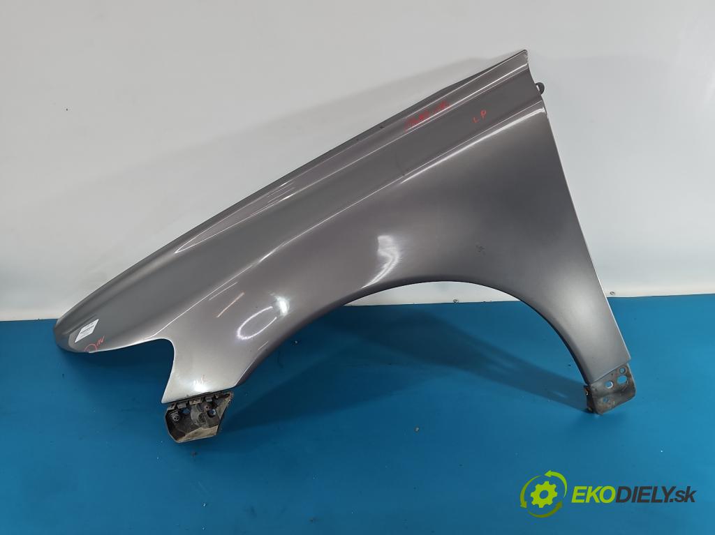 Volvo V50 2.0d 133 hp manual 98 kW 1997 cm3 5- blatnik přední levý  (Levý přední blatník)