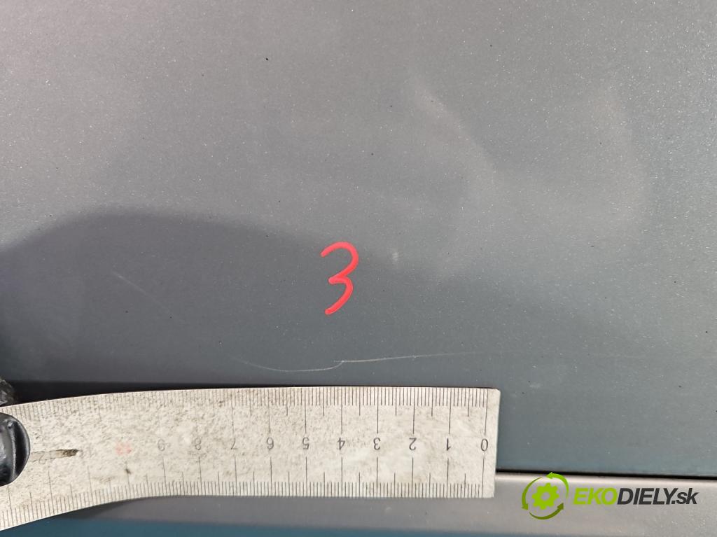 Volvo V50 2.0d 133 HP manual 98 kW 1997 cm3 5- dvere predné ľavé  (Kľučka dverí ostatné)