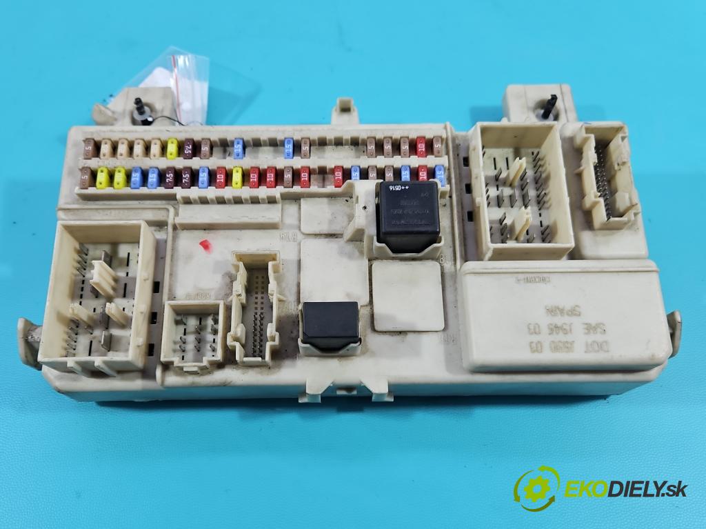 Volvo V50 2.0d 133 hp manual 98 kW 1997 cm3 5- skříňka pojistková 30728906 (Pojistková skříňka)