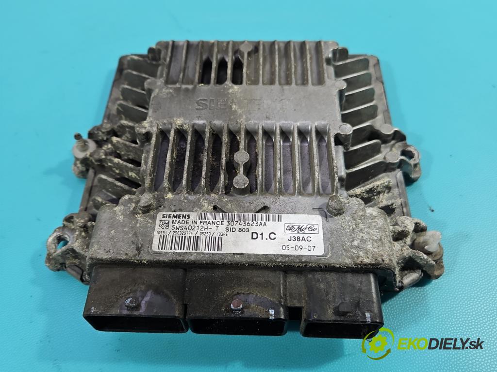 Volvo V50 2.0d 133 HP manual 98 kW 1997 cm3 5- riadiaca jednotka motora 30743623AA