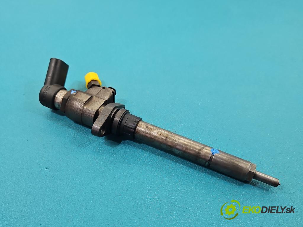 Volvo V50 2.0d 133 HP manual 98 kW 1997 cm3 5- vstrek 9647247280 (Vstrekovač paliva)