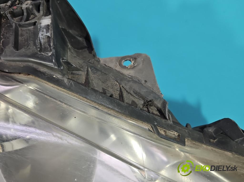 Peugeot 207 1.4 16V 88 HP manual 65 kW 1360 cm3 5- Reflektor: pravý 9649986180 (Svetlo predné pravé)