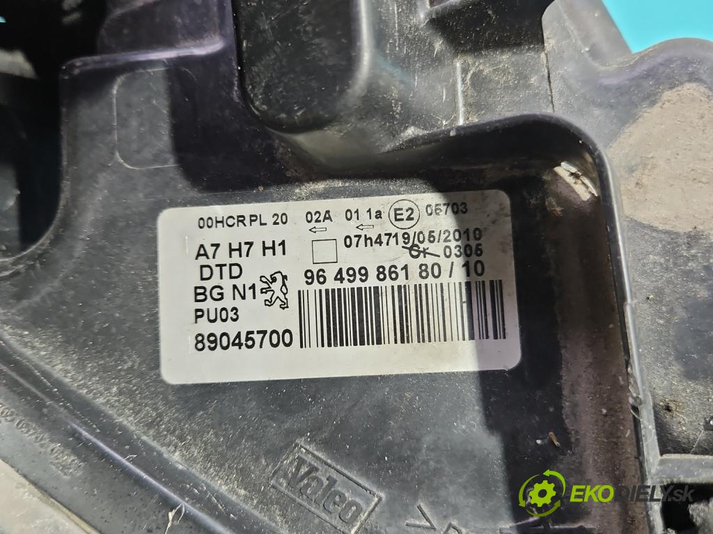 Peugeot 207 1.4 16V 88 HP manual 65 kW 1360 cm3 5- Reflektor: pravý 9649986180 (Svetlo predné pravé)