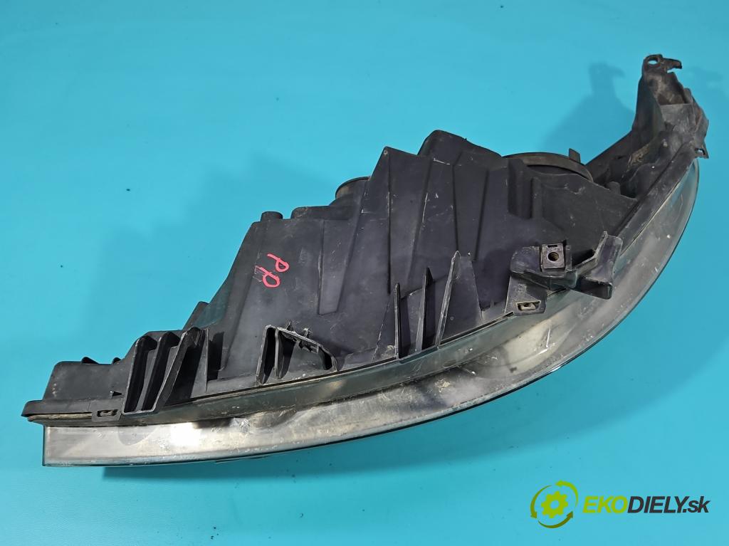 Peugeot 207 1.4 16V 88 HP manual 65 kW 1360 cm3 5- Reflektor: pravý 9649986180 (Svetlo predné pravé)