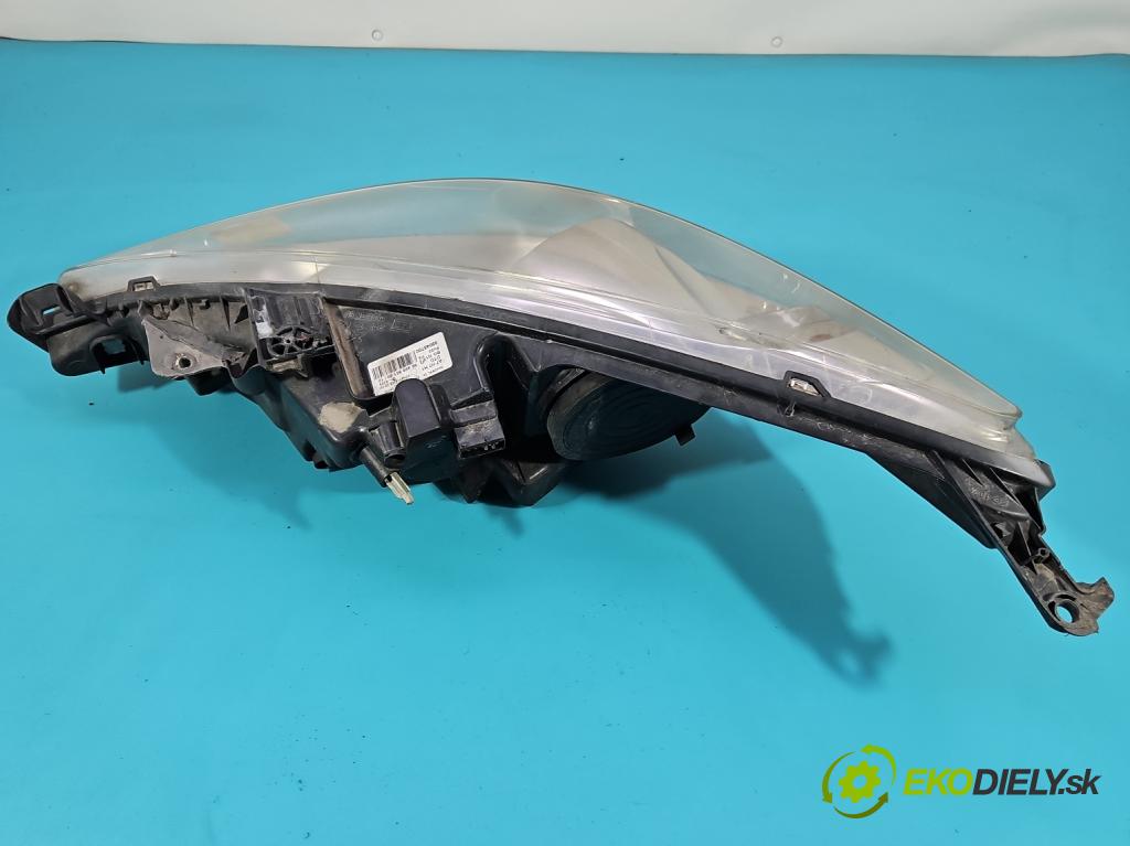 Peugeot 207 1.4 16V 88 HP manual 65 kW 1360 cm3 5- Reflektor: pravý 9649986180 (Svetlo predné pravé)