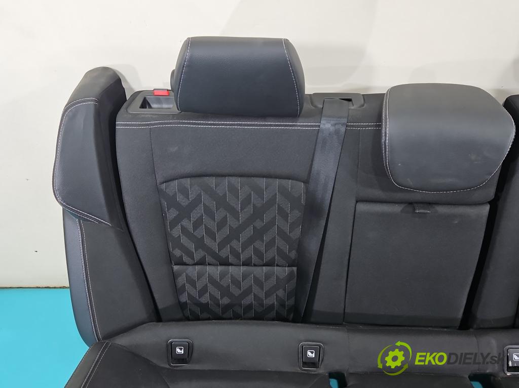 Renault Talisman 2015-2022 1.6 150 HP automatic 110 kW 1618 cm3 4- Pohovka: zadné  (Sedadlo)