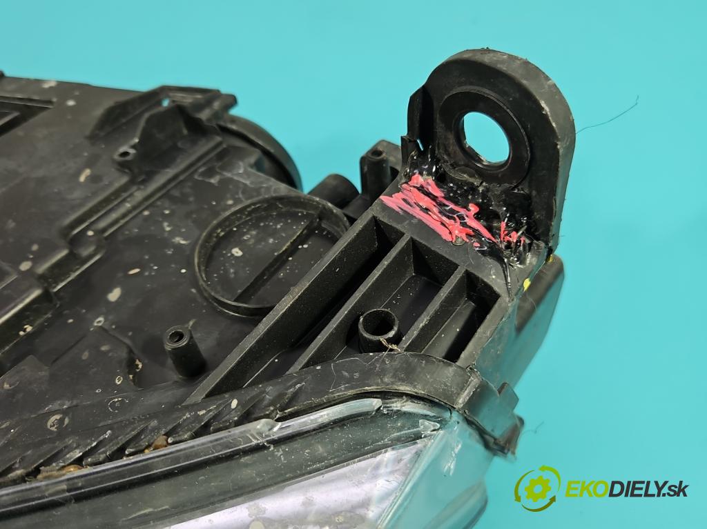 Audi A6 C6 2004-2011 2.0 tdi 140 HP automatic 103 kW 1968 cm3 4- Reflektor: pravý 4F0941004 (Svetlo predné pravé)